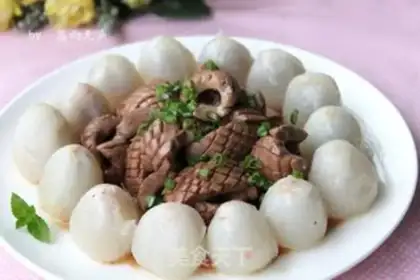 Make Litchi kidney flower step 7