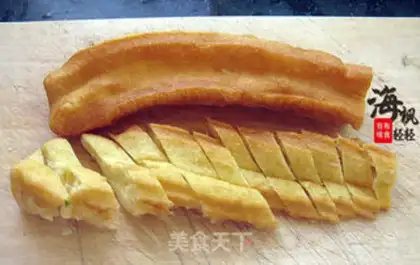 Make Mixed cucumber with fried dough sticks step 1