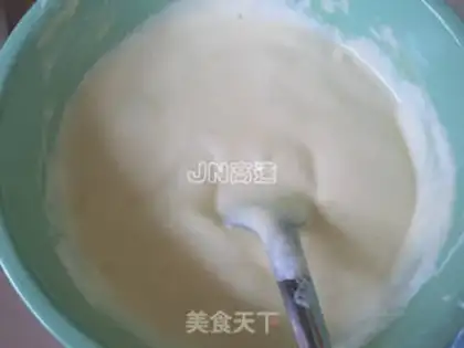 Make Policy-dotted pineapple cake roll step 9