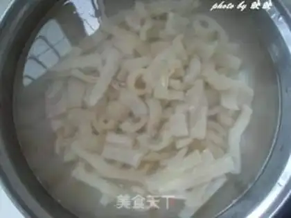 Make Colored pig skin jelly step 3