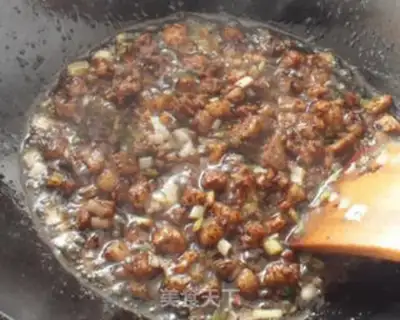 Make Special improved fried bean paste noodles step 8