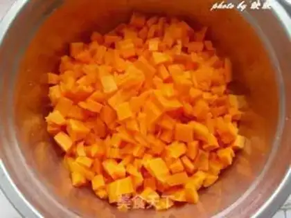 Make Colored pig skin jelly step 4