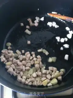 Make Home-cooked cabbage step 4