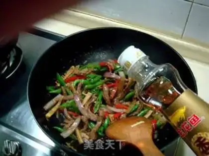 Make stir-fried beef with pepper step 8
