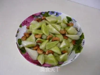 Make stir-fried cucumber with cashew nuts step 4