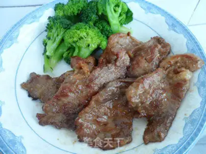 Make Pan-fried pork on the bottom pan step 5