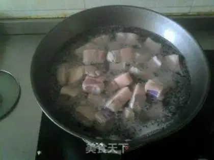 Make Braised pork stewed with vermicelli step 2