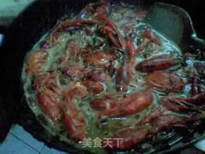 Make spicy crayfish step 6