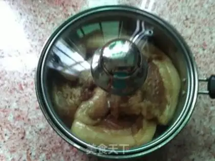 Make Barbecue pork with honey sauce step 2