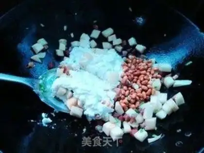 Make Pork taro cake step 5