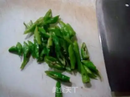Make Dry stir-fried bitter gourd step 1