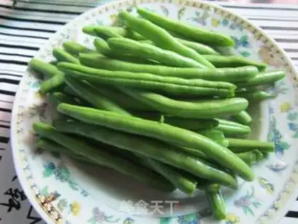 Make braised green beans step 0