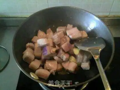 Make Braised pork stewed with vermicelli step 5