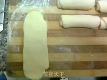 Make Sesame broken crispy bun step 14