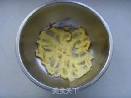 Make Pumpkin Crackers step 1