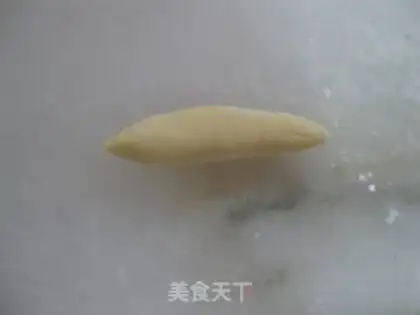Make Yellow rose steamed buns step 4