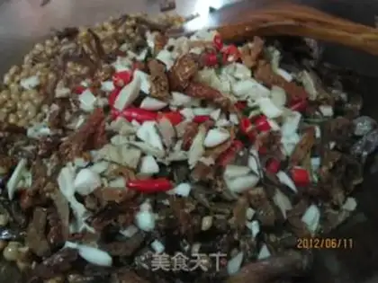 Make Braised dried fish with soybeans step 4