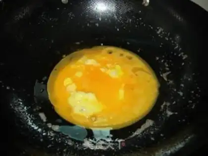 Make Scrambled firewood eggs with leeks step 2