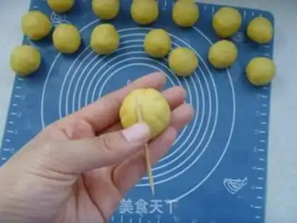 Make Pumpkin Crackers step 7
