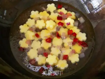 Make fancy curry potatoes step 5