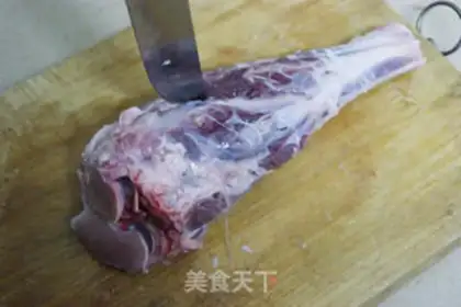 Make Roasted Australian leg of lamb in blueberry sauce step 3
