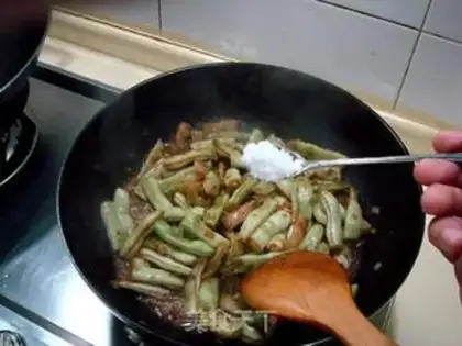 Make Braised white lentils in Beijing sauce step 9