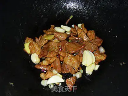 Make Fried pork slices with mushroom step 4