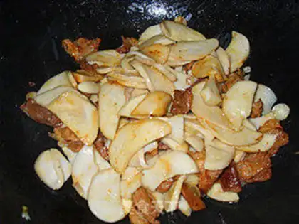 Make Fried pork slices with mushroom step 5