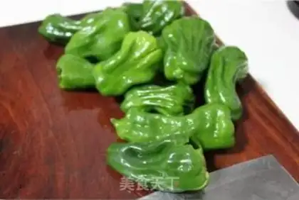 Make Tiger skin green pepper step 1