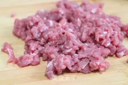 Make Beef and spinach porridge step 1