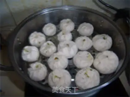 Make Mushroom fresh meat steamed buns step 11