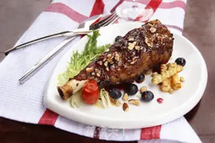 Make Roasted Australian leg of lamb in blueberry sauce step 19