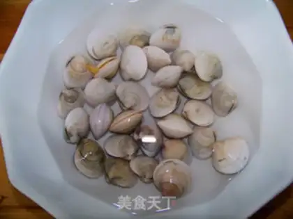 Make stir-fried clams with onions and ginger step 0