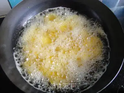 Make Greased pork and potato chips step 7