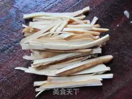 Make stir-fried shredded potatoes step 2