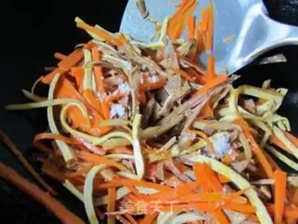Make stir-fried shredded potatoes step 6
