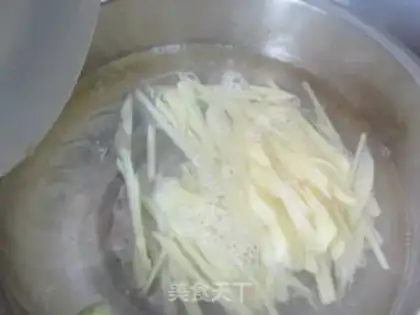 Make stir-fried shredded potatoes step 7