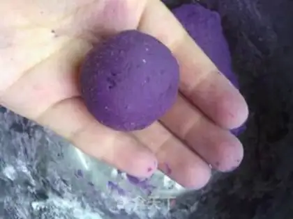 Make Purple sweet potato glutinous rice balls step 8