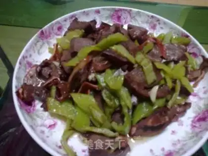 Make stir-fried pepper with pork heart step 3