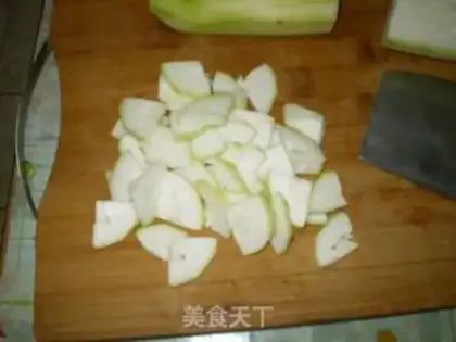 Make Fried miscellaneous vegetables bloom at night step 1