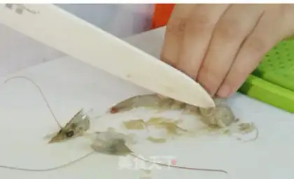 Make Crispy Golden Shrimp step 0