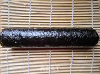 Make gimbap step 9