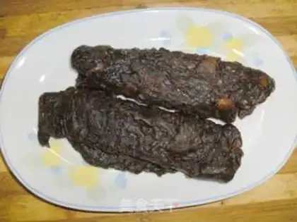 Make wheat fragrant banana black rice roll step 10