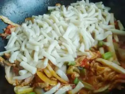 Make Erjiezi fried noodles step 10