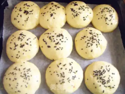Make honey black sesame bun step 9