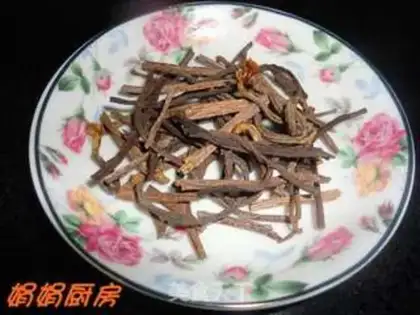 Make Stewed pork with dried bracken step 1