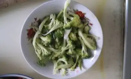 Make Litchi broccoli step 0