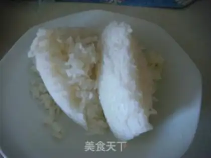 Make Yellow cloth egg mixed rice step 1