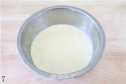 Make Chocolate crispy banana cream cake step 6