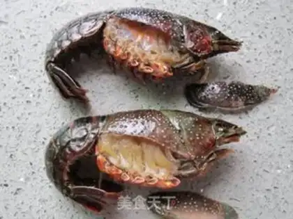 Make braised crayfish step 6